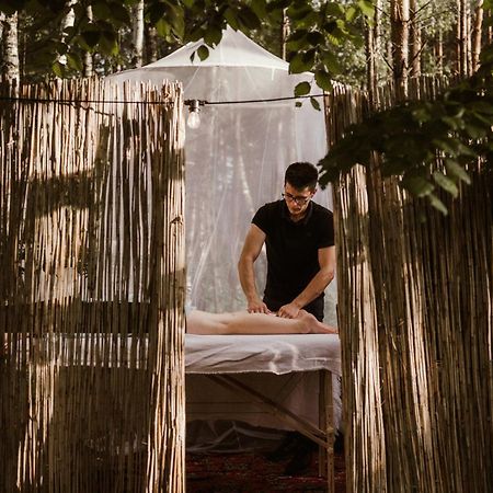 Jurty Z Widokiem, Prywatna Balia- Dzikolas Glamping Krasnobród Exterior foto