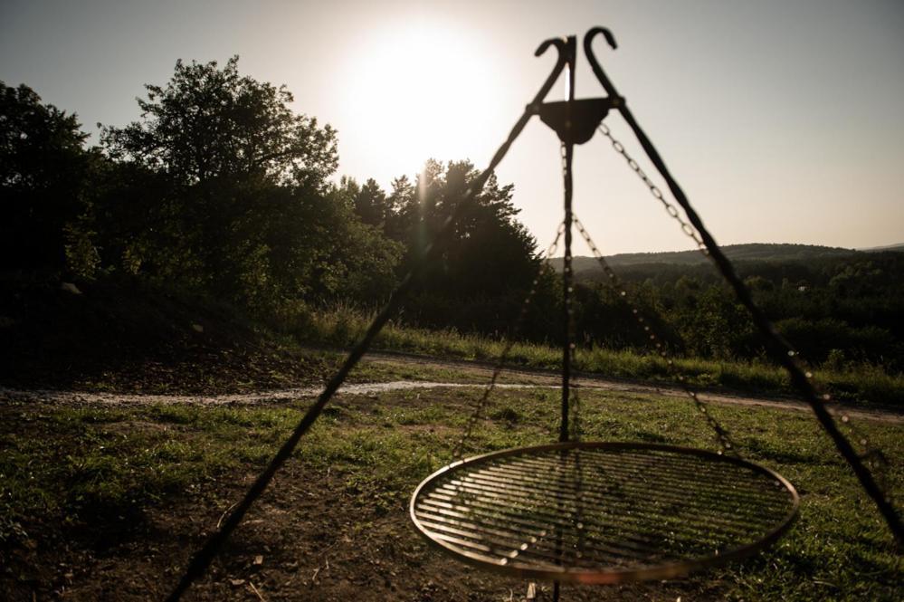 Jurty Z Widokiem, Prywatna Balia- Dzikolas Glamping Krasnobród Exterior foto