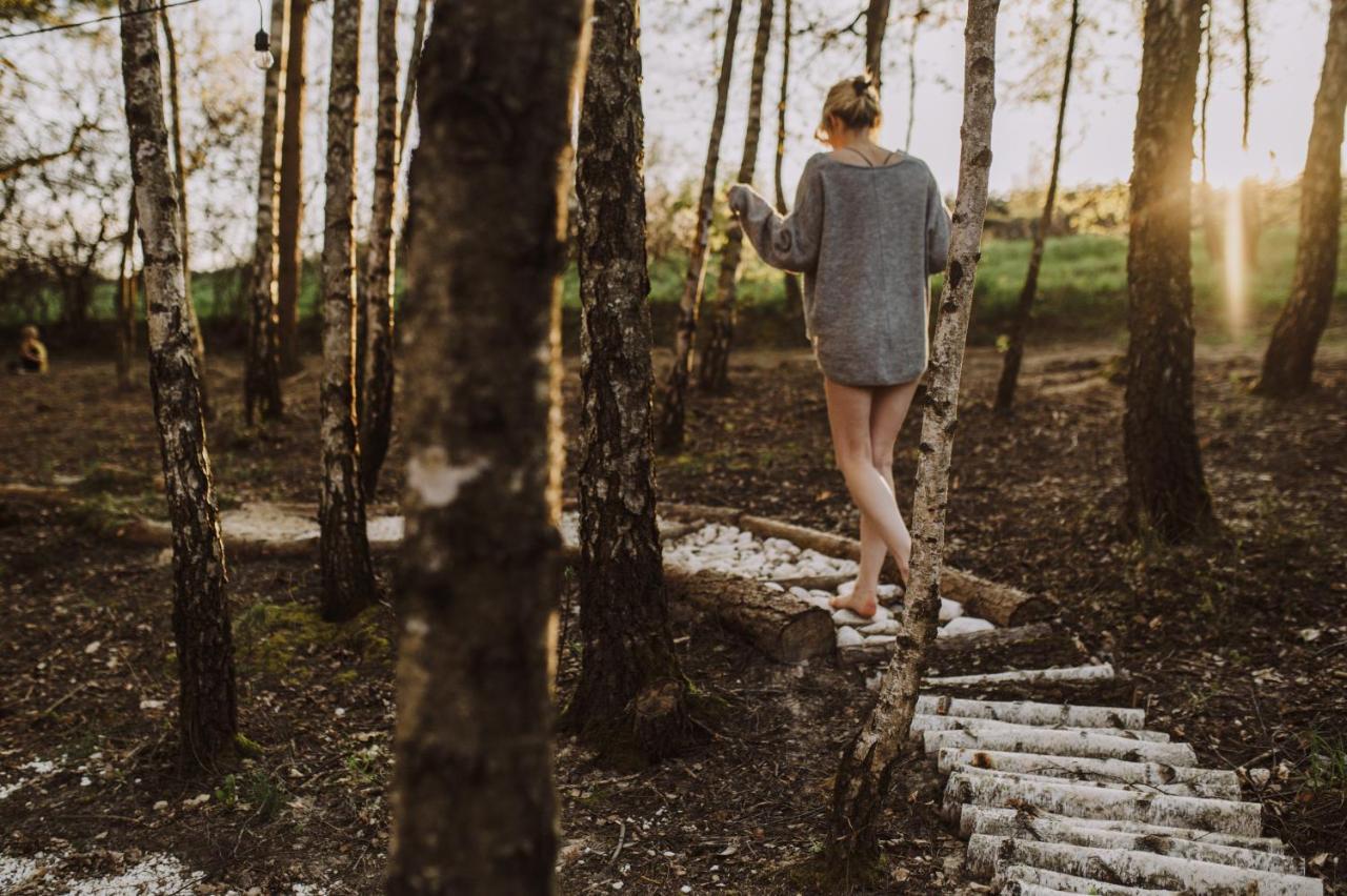 Jurty Z Widokiem, Prywatna Balia- Dzikolas Glamping Krasnobród Exterior foto