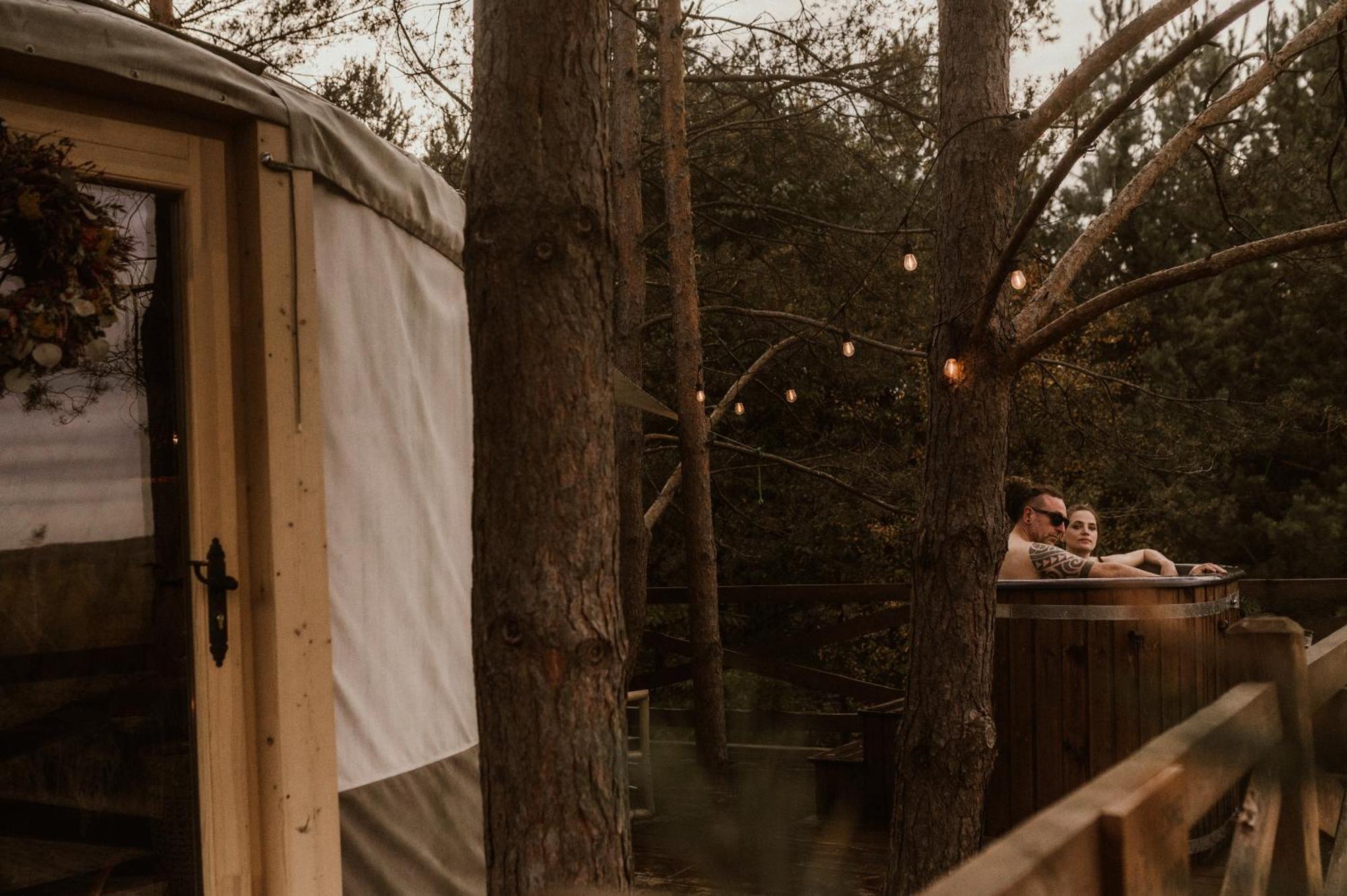Jurty Z Widokiem, Prywatna Balia- Dzikolas Glamping Krasnobród Exterior foto